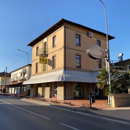 Al 182 Fornaci di Barga Exterior foto